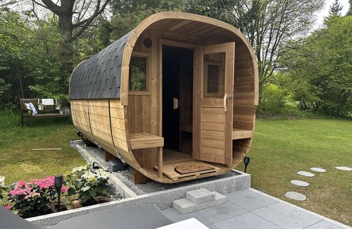 Lichtenberg Apartment | Geräumiges Ferienhaus für bis zu Vier Personen mit Kamin