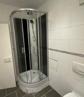 Eutritzsch Apartment | Geräumiges Loft in Zentrum Nähe - bis 6 Personen