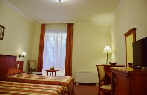 Lajosmizse Hotel | Geréby Kúria Hotel és Lovasudvar