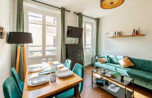 Saint-Louis Apartment | Geranimus Court of Scents