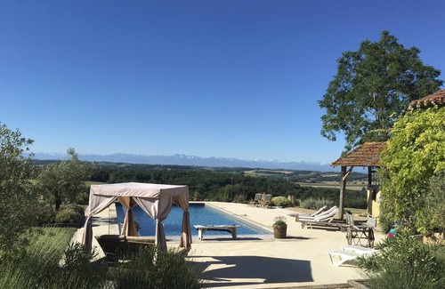 Tourdun House | Gers 5bed Farmhouse , splendid views & stunning pool near Marciac sleeps 10 -12