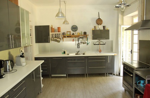 Lussan House | Gers, large house with private pool, park, near village, ideal for family