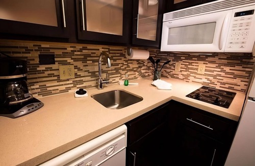 Gateway Hotel | Get Ready for Blissful Getaway! Pet-Friendly, w/Pool, Near Gracywoods Park!