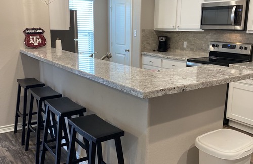 Wellborn House | Get Ready to Relax and Enjoy College Station