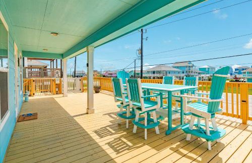 Surfside Beach House | Get Your Beach Retreat On at The Blue Crab