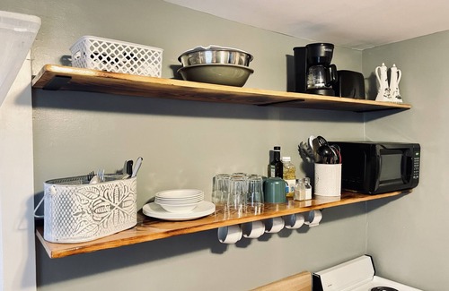 Stamford Apartment | Getaway Near Mass MoCA, Great Hiking, Scenic Views