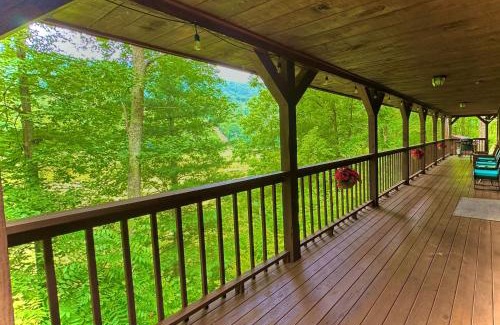 Smith Ski Chalet | Getaway to a very private beautiful Cabin.