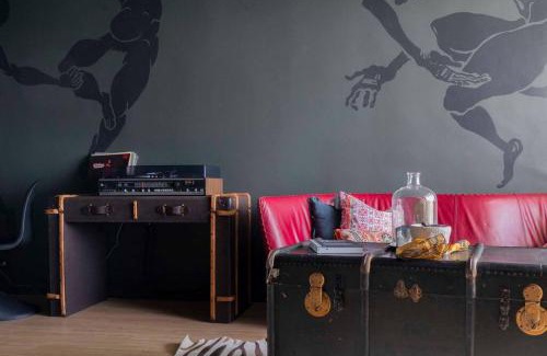 Pak Nam Pran Apartment | Getaway to Artist's Room Seaview