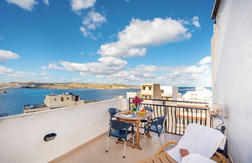 Bugibba Apartment | GetawaysMalta - Seashells Apartment with panoramic sea view terrace in Bugibba
