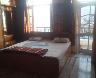 Bajoral Khurd Apartment | Ghar 2 BHK Homestay