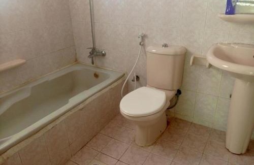Al Ghubrah Ash Shamaliyyah Apartment | Ghubrah Muscat tourist Hub