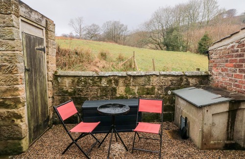 North York Moors National Park Cottage | GHYLL COTTAGE, pet friendly, with open fire in Rosedale Abbey
