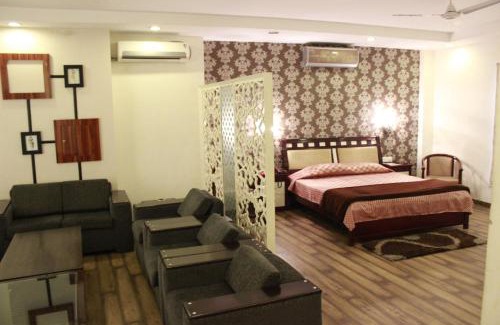 Karnal Hotel | Gian Residency