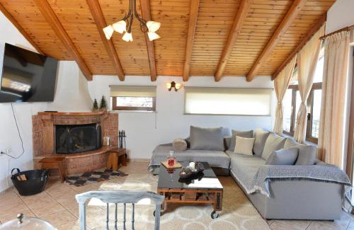 Arachova Apartment | Gianna's Guest House