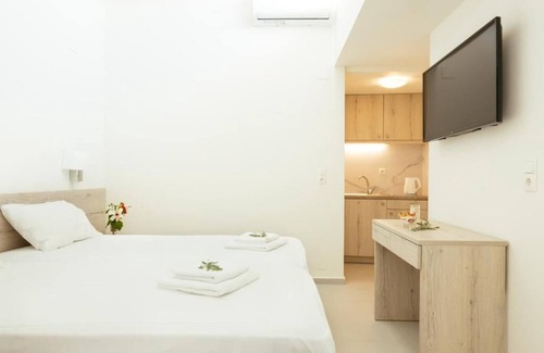 Fragkokastello Apartment | Giannis Seafront Studios I & Breakfast