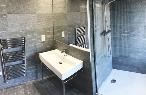 Pettits Hotel | Gidea Park Hotel