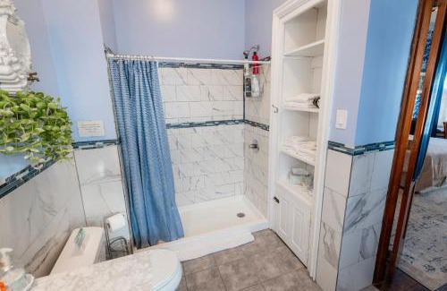 Moylan Bed & Breakfast | Gifford-Risley House Bed and Breakfast