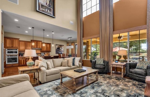 Gilbert House | Gilbert Oasis
