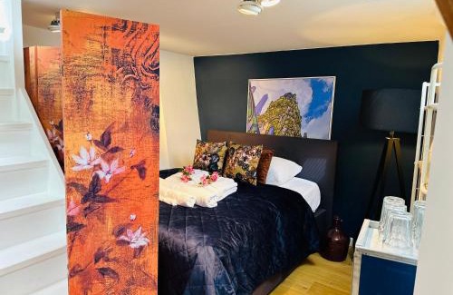 City Apartment | Gilly's Gallery