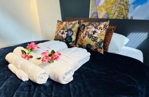 City Apartment | Gilly's Gallery