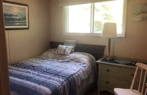 Gimli Cottage | Gimli Cottage -3rd From Lake