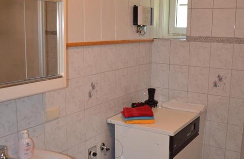 Hallstatt House | Gingin- rooms