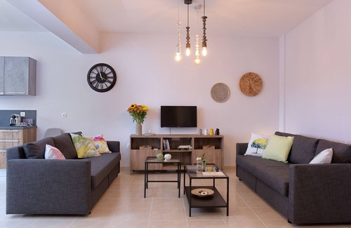 Dafnata Villa | Giorgos Villa. like your home