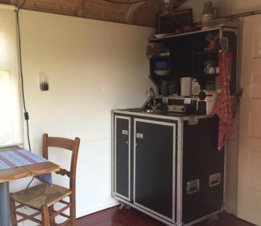 Velserbroek Cabin | Gipsy wagon near Amsterdam and beach