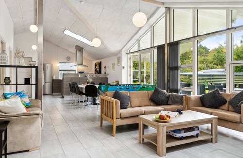 Hoeve Strand House | "Gisl" - 1.3km from the sea by Interhome