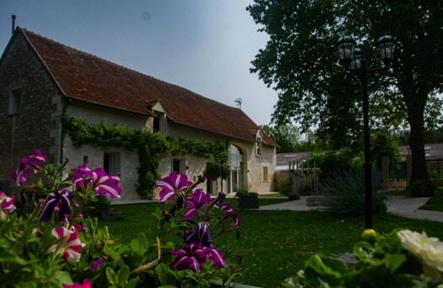 Couffy House | Gite Écurie
