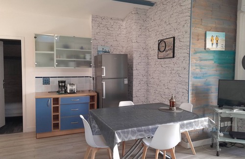 Barzan Cottage | Gîte, 2 bedrooms, shared pool and spa, private garden and parking. 10 min beach