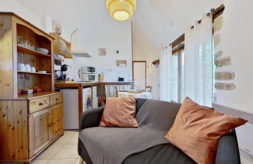 Gramat Apartment | Gite 2 people - “La Sarriette”