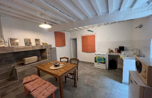 Valleraugue Apartment | Gite 4000 marches 1 bedroom apartment with kitchen for best hikes in Cevennes