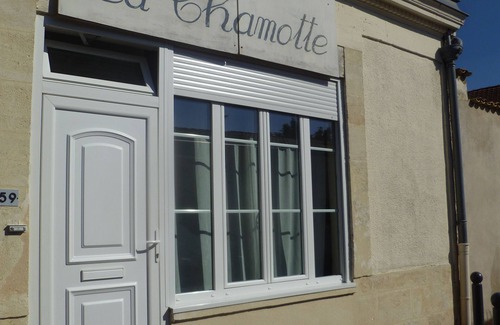Bruges Apartment | Gite 5 km from Bodeaux