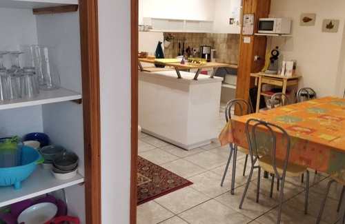 Vieille-Brioude Villa | GITE 6-8 PERS. PRIVATE POOL, 3 BEDROOMS, 3 BDR, KITCHEN, ALLIER VALLEY