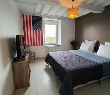 Cartigny l'Epinay House | GITE A THEME D-DAY - situé à 15mn d'Omaha Beach - Animaux OK - Terrain clos - Aucuns voisins