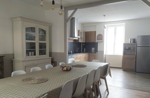 Argenton-sur-Creuse Cottage | Gite Argenton-sur-Creuse, 6 bedrooms, 15 persons