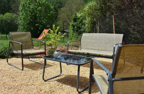 Les Eyzies House | Gite aux Eyzies Avec Piscine 5mn du Centre Tous Commerces Animaux Acceptés