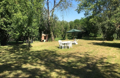 Le Plessis-Luzarches Cottage | GITE AUX FLEURS DE CERISES - Le Plessis Luzarches (95) 4 people