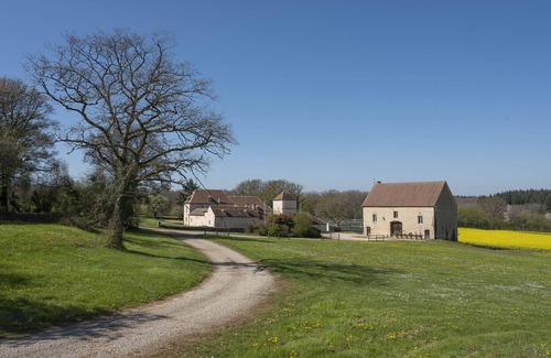 Asquins House | Gite Bambi
