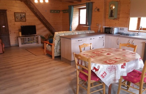 Montgilbert House | GITE "CHEZ COMBET