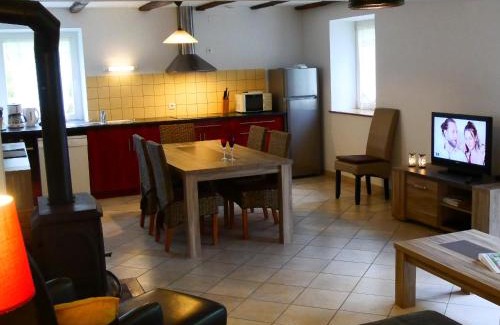 Rhodes Apartment | Gite Coquelicot Ferme du Domaine Les Bachats Rhodes