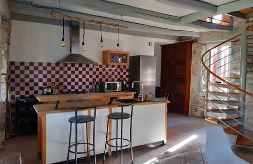 Douelle House | Gite de Charme Rénové Dans le Lot