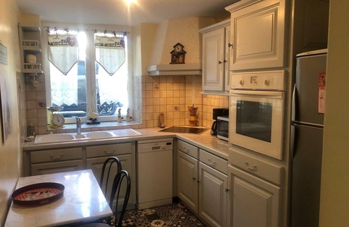 La Canourgue Cottage | GITE DE FRANCE 3 EARS WITH LARGE GARDEN CAPACITY 6 PEOPLE