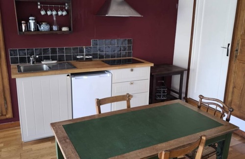 Clecy Apartment | Gîte de La Bacouette at the foot of the greenway