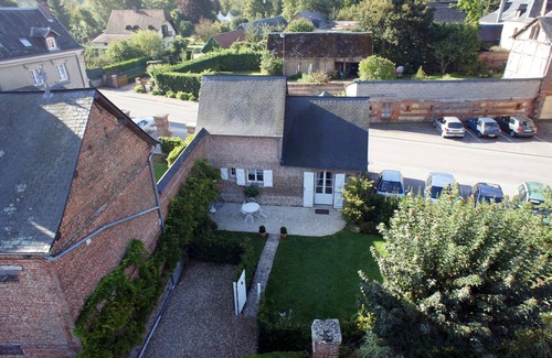 Cleres Cottage | GITE DE LA CLERETTE, cozy little nest, pretty tourist village, shops, SNCF