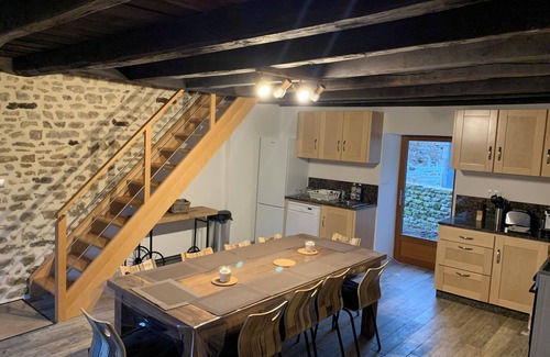 Bersac-sur-Rivalier Cottage | GÎTE DE LA FONTAINE in the countryside of the Monts d'Ambazac