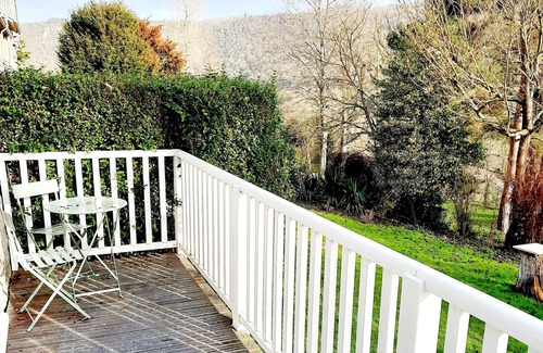 Clecy House | Gite de la petite suisse "VIOLETTE"