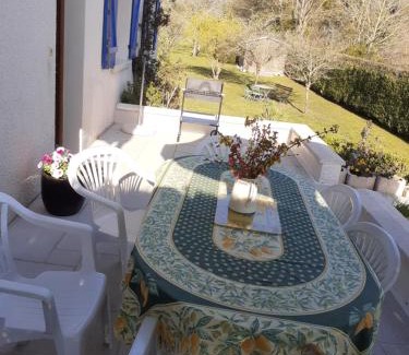 Autet House | Gite de la plage proche de la Saône