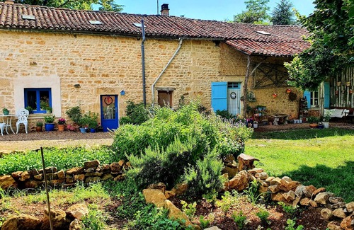 Beaulieu-sur-Sonnette House | Gite de Rosaraie set in rural french countryside
